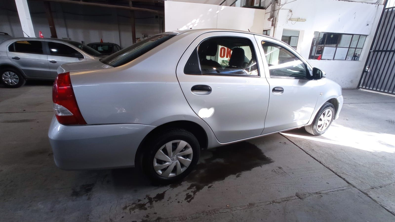 Toyota ETIOS 1.5 4 PTAS X 6MT L/18 5